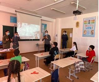 ҚР Төтенше Жағдайлар Министрлігі «Қазселденқорғау» ММ-нің Алматы қалалық пайдалану-техникалық басқармасы су тасқыны, селден қорғану жөнінде алдын-алу туралы кезекші бастауыш,5,9,11 сыныптары оқушыларына дәріс оқыды.